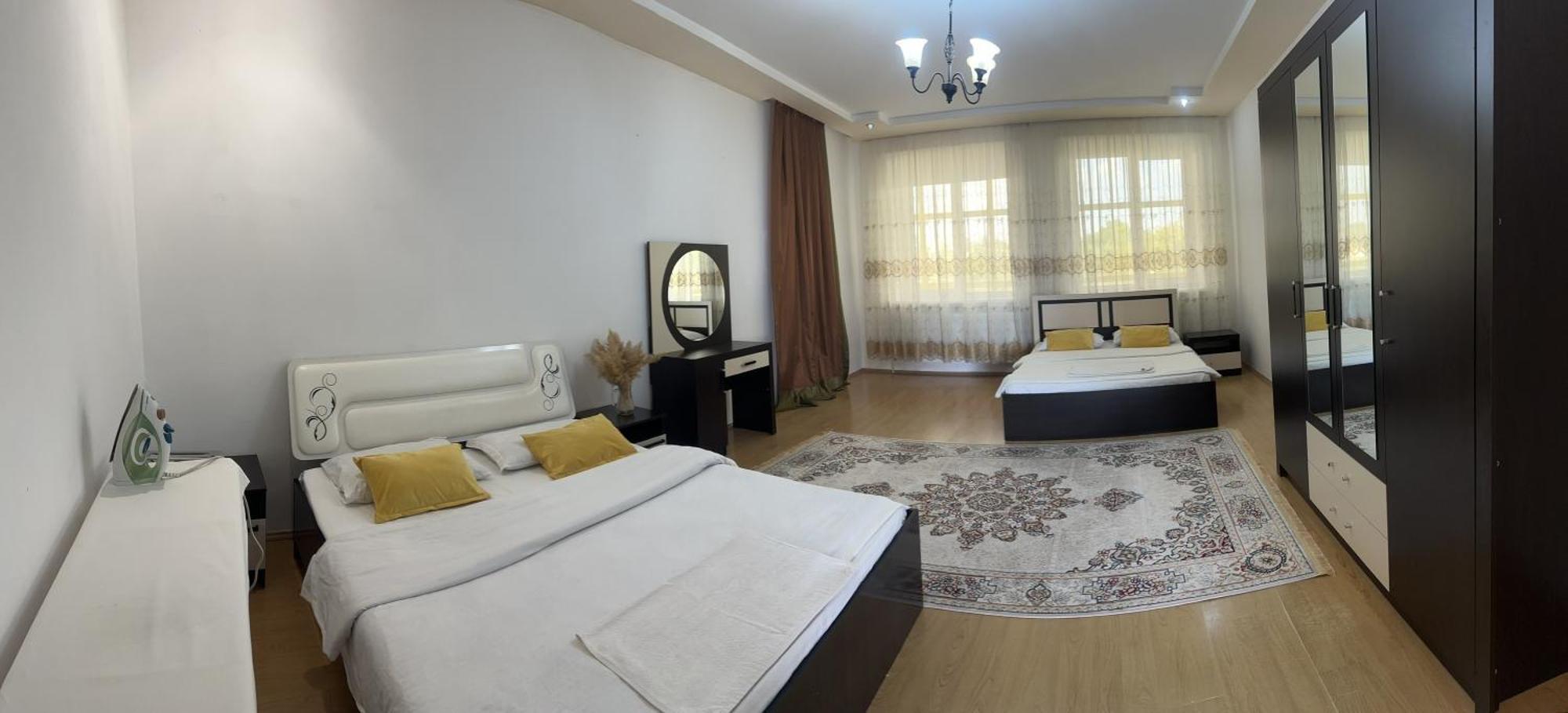 Просторная И Уютная 3Х Комнатная В Центре! Uralsk Extérieur photo