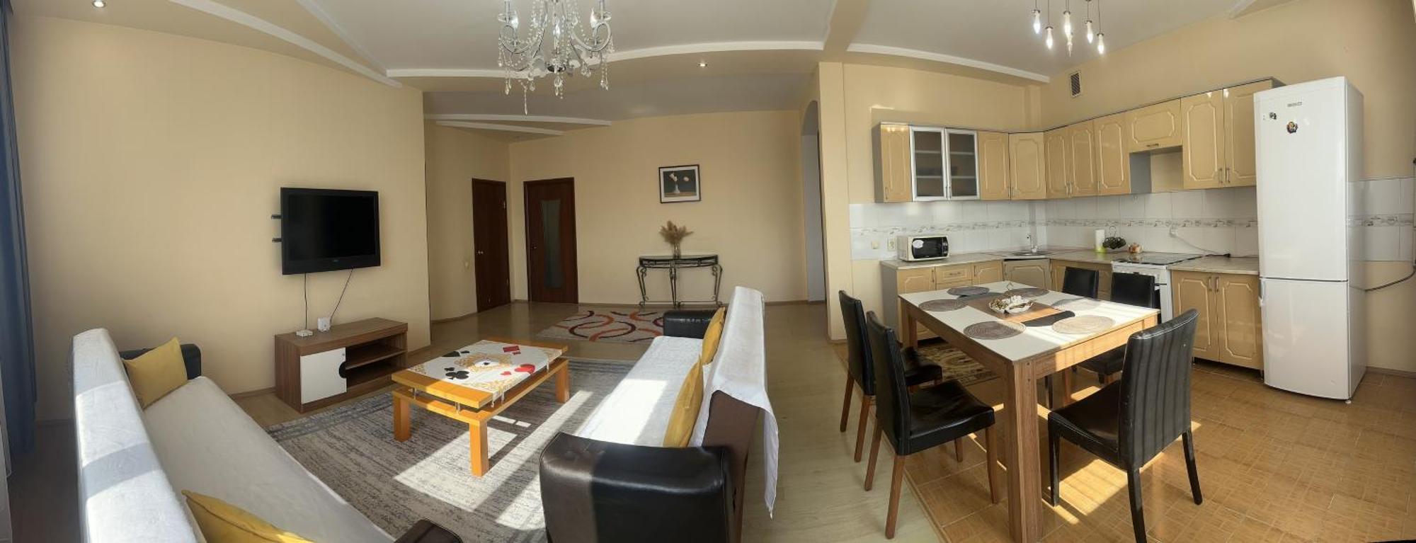 Просторная И Уютная 3Х Комнатная В Центре! Uralsk Extérieur photo