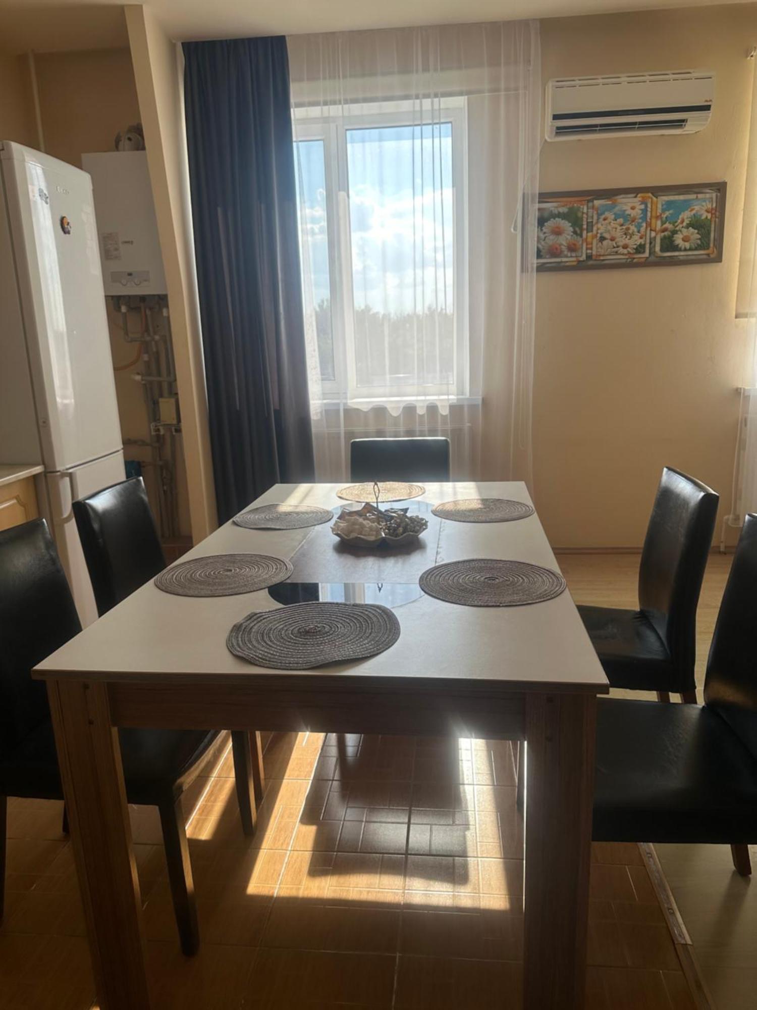 Просторная И Уютная 3Х Комнатная В Центре! Uralsk Extérieur photo