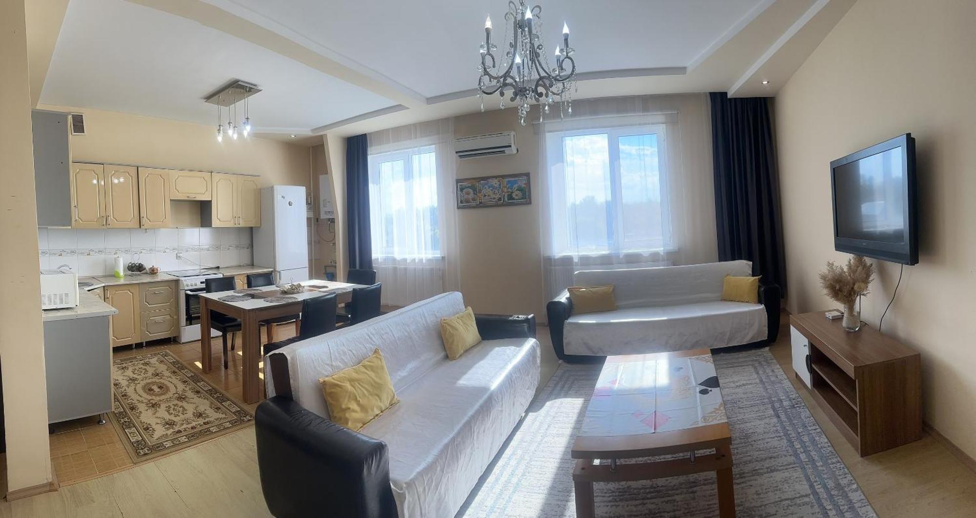 Просторная И Уютная 3Х Комнатная В Центре! Uralsk Extérieur photo